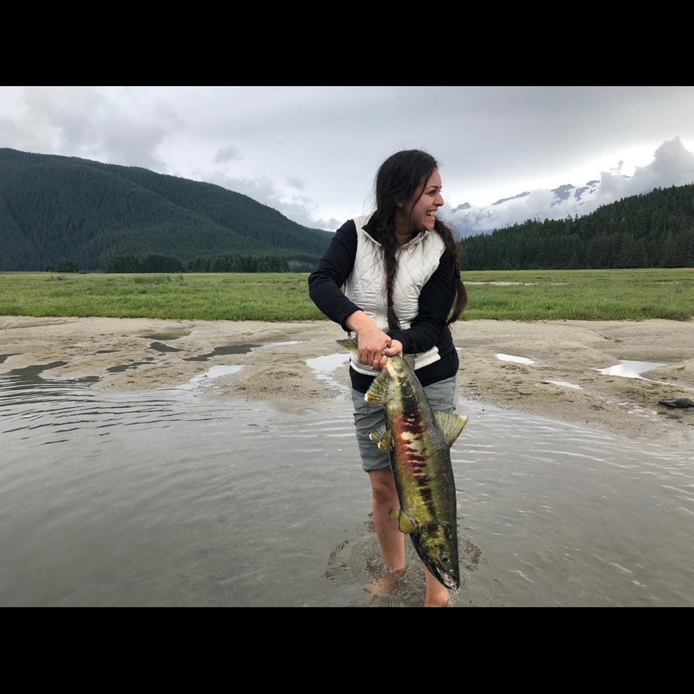 Meet your Posher, Amara